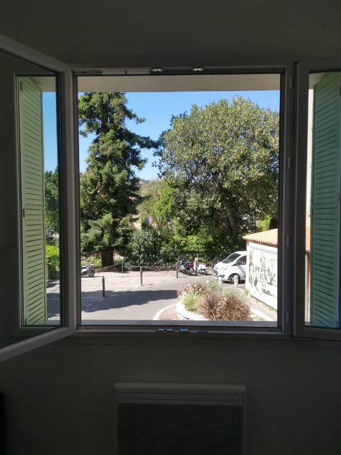 Appartement Au Coeur De Cassis Vue Sur Le Parc Luaran gambar