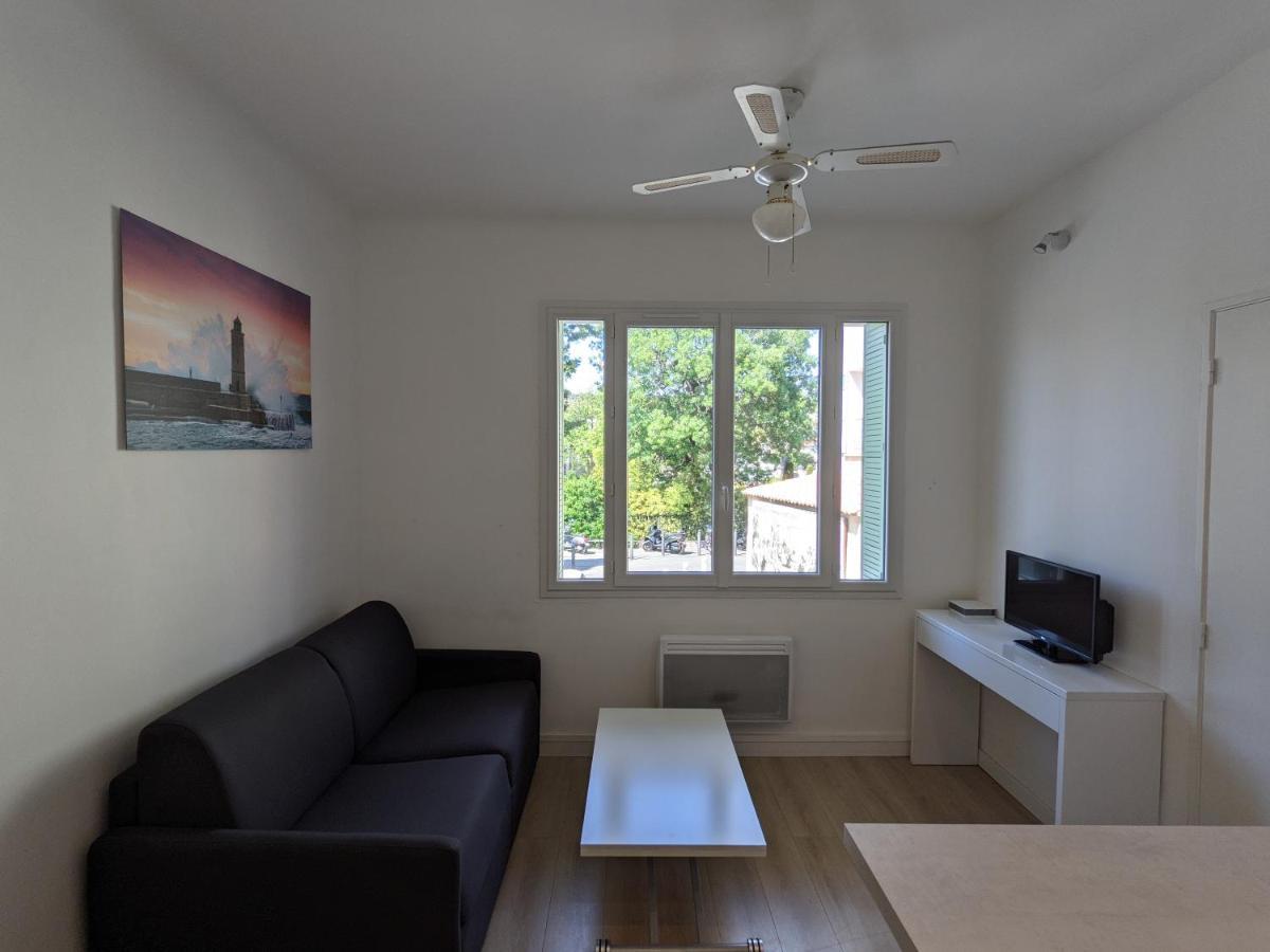 Appartement Au Coeur De Cassis Vue Sur Le Parc Luaran gambar