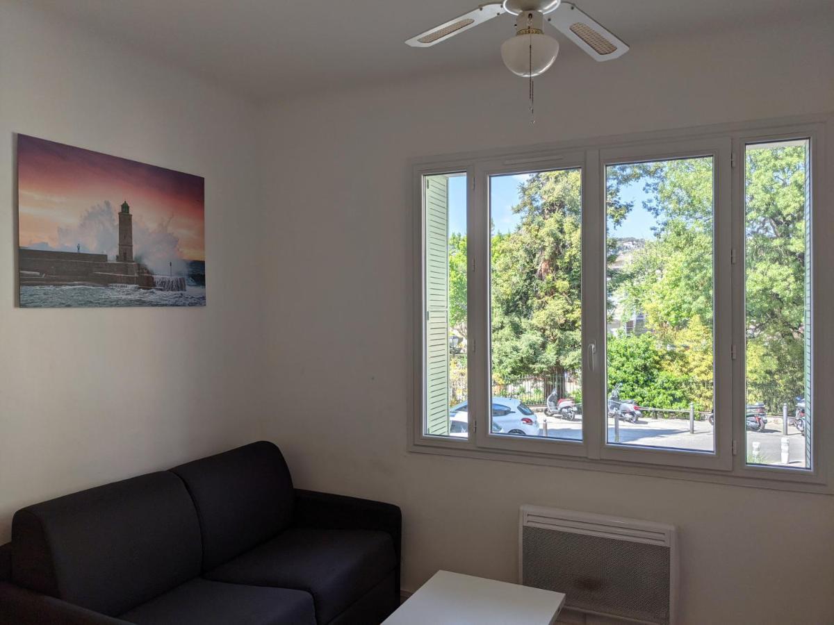 Appartement Au Coeur De Cassis Vue Sur Le Parc Luaran gambar